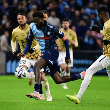 Bảng xếp hạng bóng đá Mitom kể gì về phong độ thật của các đội bóng?