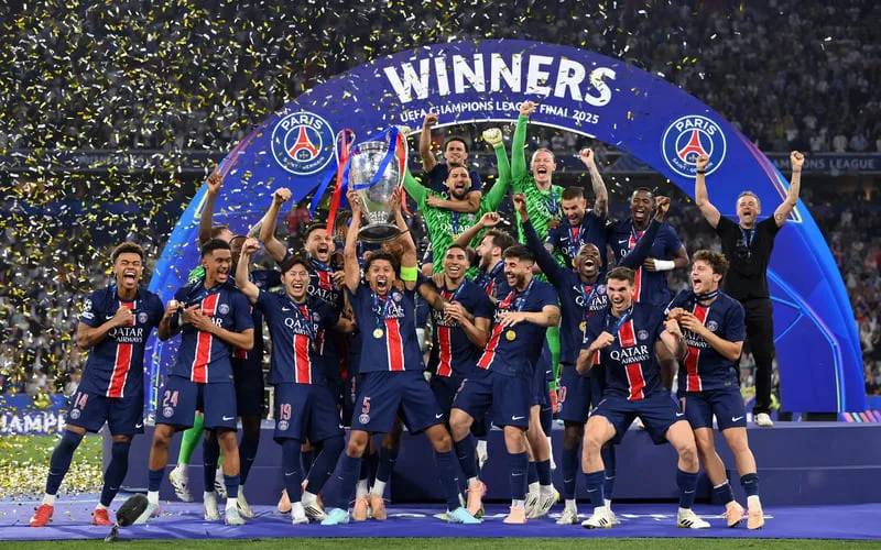 Câu lạc bộ bóng đá Paris Saint Germain: Lịch sử, thành tích và đội hình